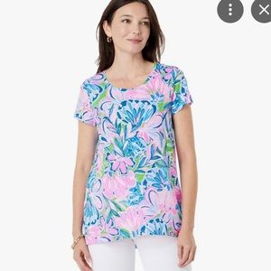 Lilly Pulitzer • tiger sunrise scoop Etta shirt